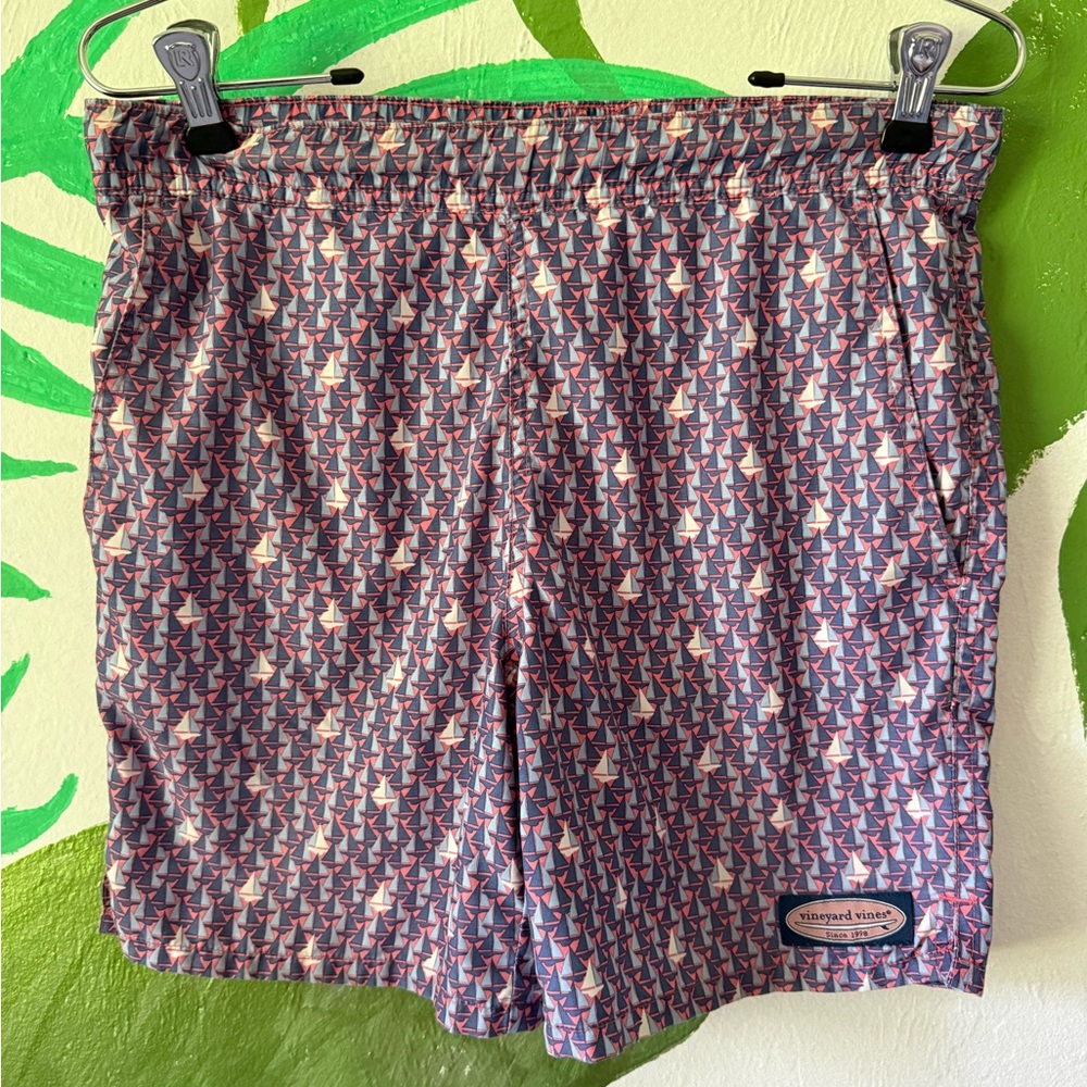 Vineyard Vines Men’s Sailboat Swim Shorts in Navy, Pink & White